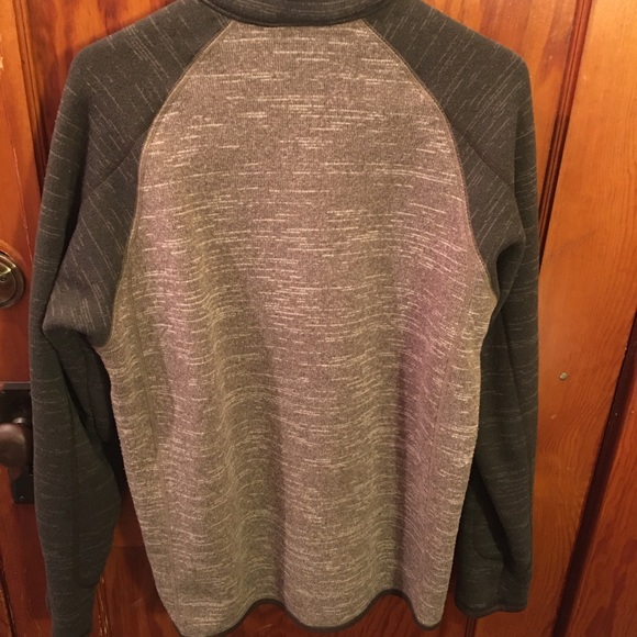 Patagonia quarter zip up - Picture 2 of 4